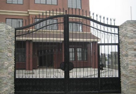 選購鐵藝大門時要考慮的4點