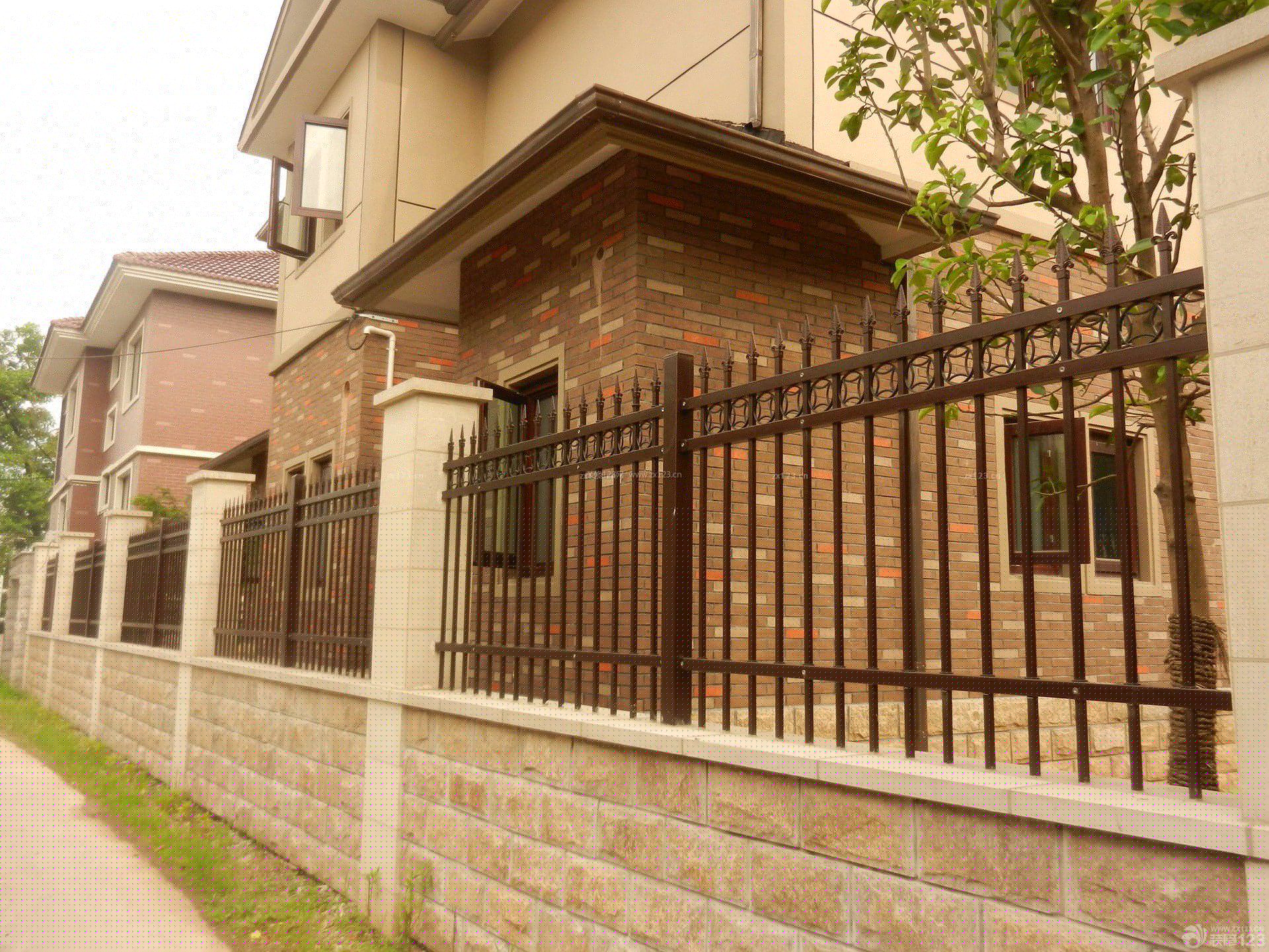 別墅院墻圍欄怎么樣？別墅院子圍欄哪家好？