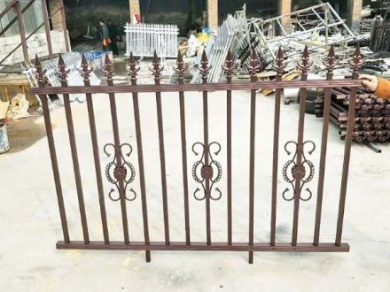 鷹潭鋁合金門護欄哪個牌子好-安誠護欄廠家