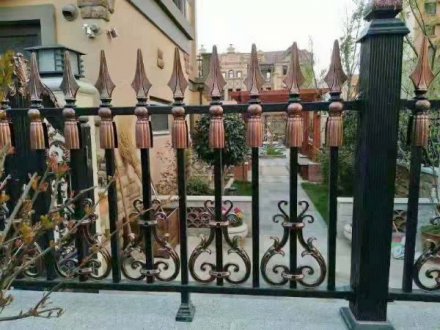 鋁藝護(hù)欄的優(yōu)點(diǎn)有哪些